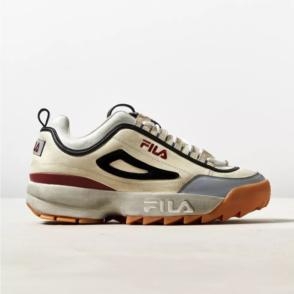 FILA x Urban Outfitters Exclusive Distressed Disruptor 2 Chunky Sneaker - Picture 11 of 15